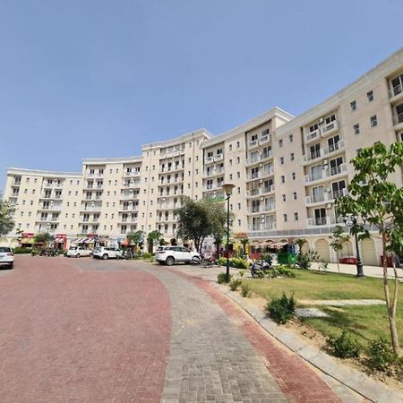 Lord Krishna Place Вриндавана Экстерьер фото