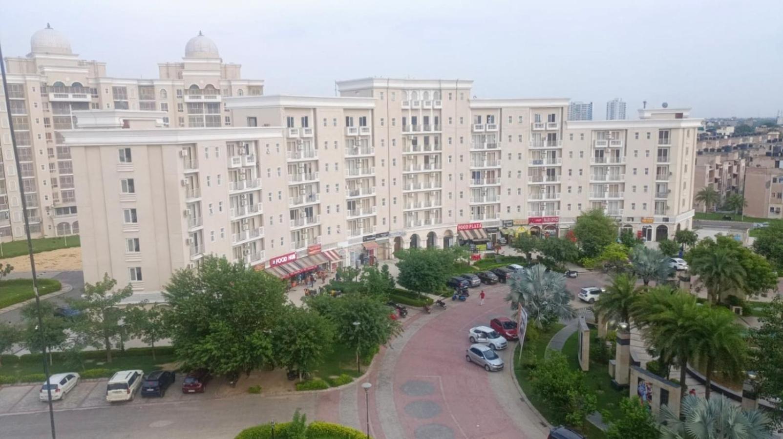 Lord Krishna Place Вриндавана Экстерьер фото